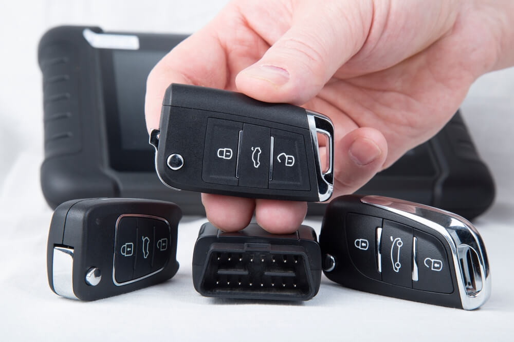 Choose a Trusted Locksmith for Car Key Duplication